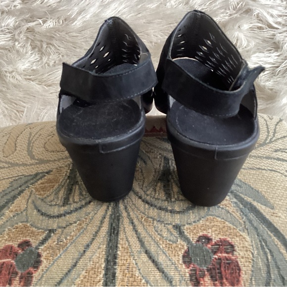 Romika Shoes Romika Perforated Wedge Velcro Srrap Size 39 Made In